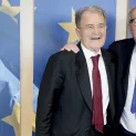 "Nous avons besoin d'infrastructures sociales, nous avons besoin de logements abordables" : Romano Prodi - Jean-Claude Juncker